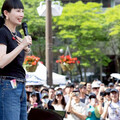 魏如萱赴多倫多接受獻花 返台後驚喜二封金曲歌后