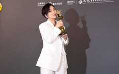 北影27／ 楊貴媚再奪最佳女配角 喊曾國城「我的男人」：他夠辣
