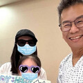 沈玉琳父親節首露面！血癌治療中曬病房全家福 笑喊「生命鬥士」暖哭粉絲