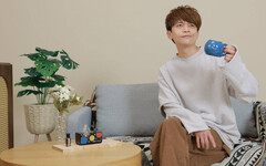 蔡阿嘎飛雪梨度假「賭場輸到脫褲」 20分鐘慘噴1.2萬：商務艙變廉航