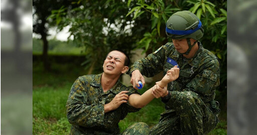 孫綻手臂嚴重受傷轉診 林亭翰不住男兒淚奪眶而出