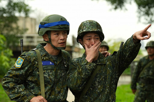 孫綻手臂嚴重受傷轉診 林亭翰不住男兒淚奪眶而出