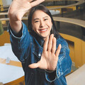 信義區少女醉倒撞水溝蓋 黃小柔傻眼：朋友竟在拍照