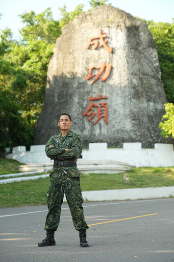 「大嘻哈」男星當兵告白女友:我好愛你 阿夫用小本本記錄心情