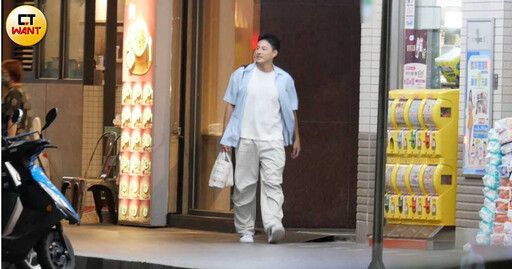 緊握不放1／孫其君夜巡東張西望 牽手阿姨獲得滿滿正能量