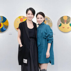 李心潔變身畫家開畫展 梁詠琪力挺一口氣買四幅作品