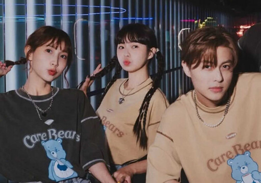 獨家／捲「粿王之亂」被傳雙出軌！簡廷芮與老公出席家庭聚會「夫妻互動曝光」