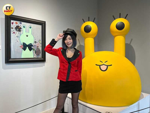 娛樂報報/郭鬼鬼勁裝長腿現身內湖 帥氣西裝男相伴身份成謎