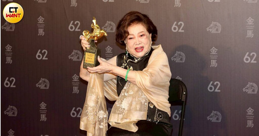 金馬62/「國民阿嬤」陳淑芳獲頒金馬終身成就獎 滿腹感謝直言「限制四分鐘我才不管他」