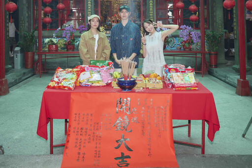 曹佑寧搭項婕如打造滅鬼執念 天心不怕鬼膽大狂玩雲霄飛車