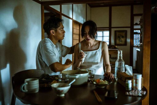 蔡思韵遭附身魔化吞內臟痛苦狂嘔 楊祐寧見孕妻半夜驚醒抓破肚