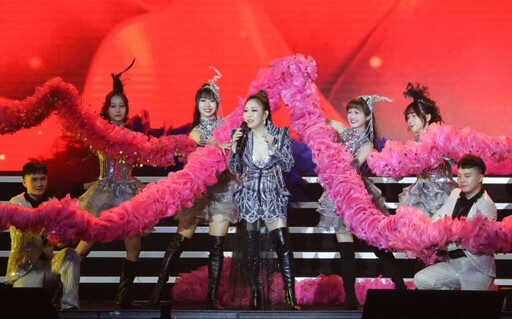 金曲歌后張秀卿 辣妹駕到演唱會台南榮耀開唱！
