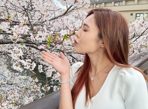 吳申梅抓緊櫻花季尾聲 偕夫赴日追櫻花解放身心靈