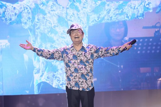 千人齊聚中壢藝術館「傳唱台語經典歌曲演唱會」