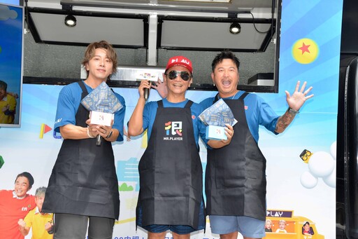 暑假特別推出餐車環島 吳宗憲 KID 坤達駕駛餐車巡迴台中 台東 高雄