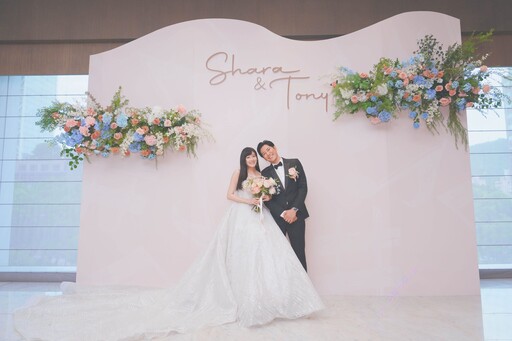 林逸欣(Shara)與科技業老公Tony 歷經三年疫情延宕三度籌備 終於圓夢的幸福儀式