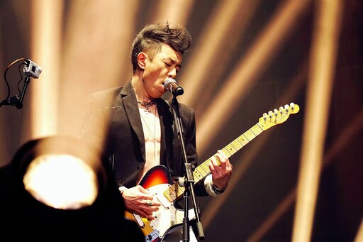 羅大佑 黃貫中 崔健合體 華語樂壇三大教父世紀同台強強聯手