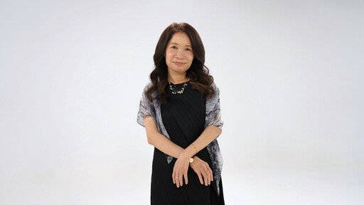 影后柯佳嬿與作家陳雪對談探討內耗 自爆出道曾面臨黑暗時期 適度焦慮帶來成長
