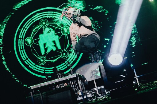 鐵玫瑰音樂節嗨爆桃園 2天湧入上萬樂迷搖擺吶喊