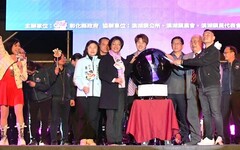 彰化歲末演唱會迎新年 陳孟賢接力開唱嗨翻溪湖小鎮