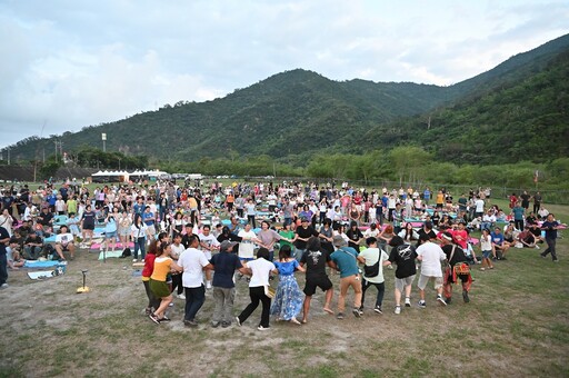 台東最美星空音樂會卑南場 首登勇士居住地開唱繚繞山谷星空回憶