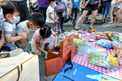 高雄愛河暖冬挖寶！親子二手玩具、手作文創市集雙重驚喜