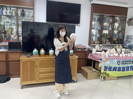 彩繪酒瓶傳心意 金門新住民親子創作最暖母親節禮物