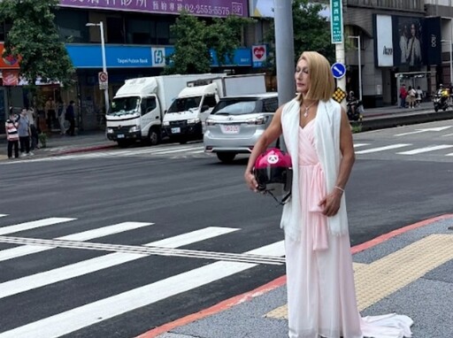 「最美女人」重出江湖！潘若迪再扮經典席琳狄翁跑外送
