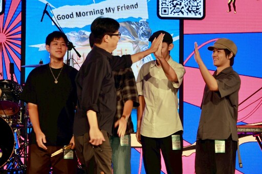 青春就是要搖滾!2025高速青春音樂展演熱力開唱 陳其邁站台力挺