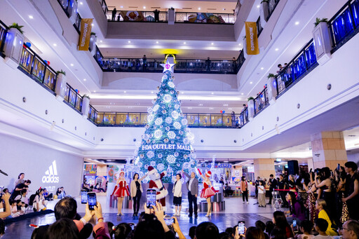 全台最美聖誕樹11/15亮起 寶兒化身點燈女神迎接義大週年慶