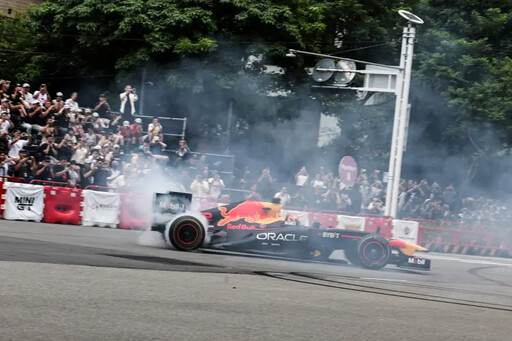 台灣駕駛上路當開F1 角田裕毅：會一直超車