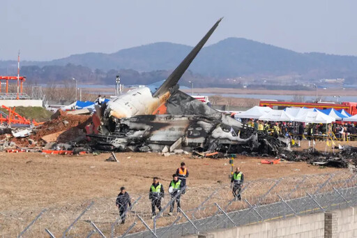 愛莉莎莎才剛搭哭了 濟洲航空179人遇難