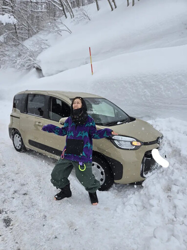 男星雪地自駕撞山壁 史丹利機智化解危機