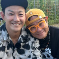 不搶鑽轎腳 許效舜、威廉朝聖「粉紅超跑」