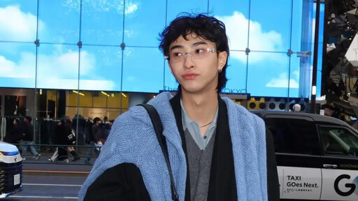 伊能靜嘆「還是發生了」 抓包小哈利偷化妝
