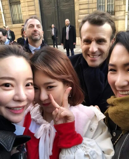 意外和法國總統合照 韓女星驚:當下不知道