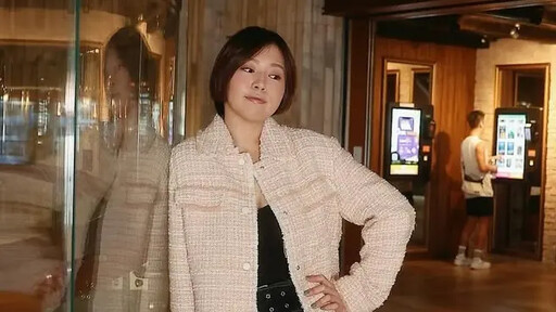 與連晨翔雙人健身 劉品言挺孕肚甜曬健身照