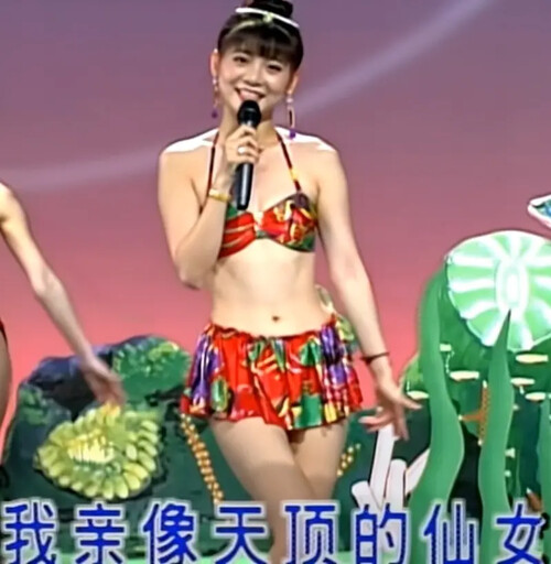 30年前比基尼辣照曝光!王彩樺自誇:沒在輸
