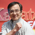 房祖名、成龍遊瑞士被拍！父子溫馨合照曝光