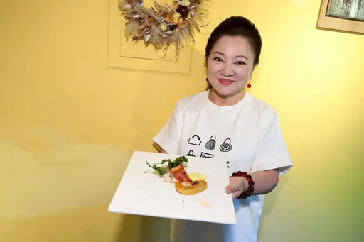 林口餐廳當端菜小妹 白冰冰出道52年突轉職