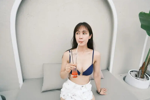 曬比基尼辣照褲頭超鬆！小薰瘦回4字頭