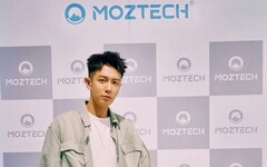 MOZTECH墨子科技太空艙新色發佈會丨柯震東擔任一日店長與粉絲同樂