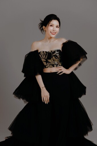 女星Lala蘇心甯史上最大尺度全裸代言丨裸睫也能美到驚艷世界!