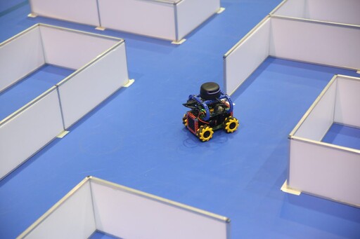 新竹科技盃機器人全國挑戰賽 科技寶經典三大競賽、AI產業分階育人才