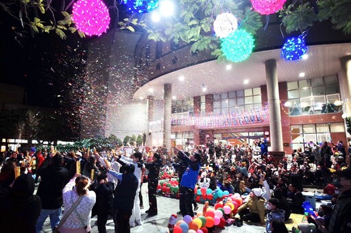 芳苑鄉「幸福耶誕與玲同歡」聖誕點燈 迎接充滿溫馨與祝福的聖誕佳節