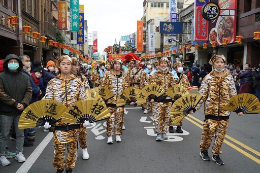 影音/鹿港文武廟文衡聖帝綵街賜福遶境 感受小過年的熱鬧氣氛