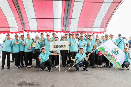嘉義縣第39屆端午龍舟賽登場 48隊奮力開划