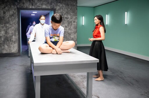 河床劇團《之間》充滿詩意而深刻的沉浸式劇場體驗