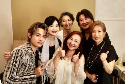 為96歲鐵粉開唱 周治平演唱會衆星天后雲集