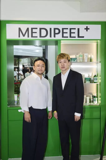 新生代冠軍男團F.F.O擔任韓國保養領導品MEDIPEEL 登台快閃活動一日店長